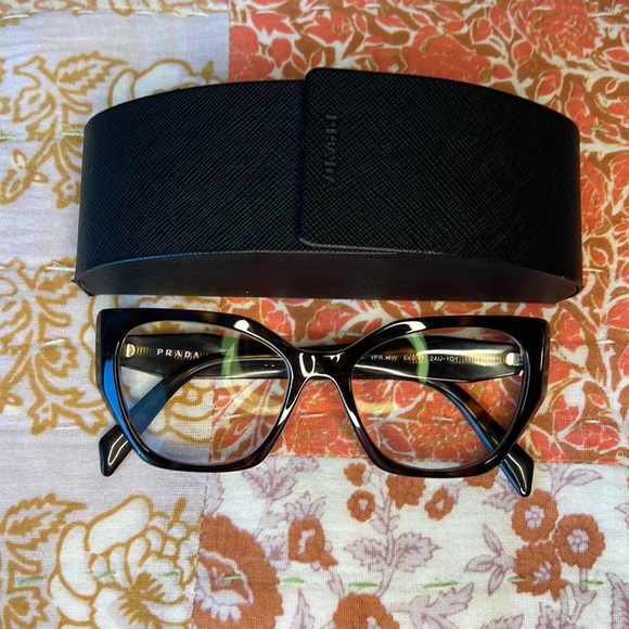 Prada eye glasses - Picture 8 of 9